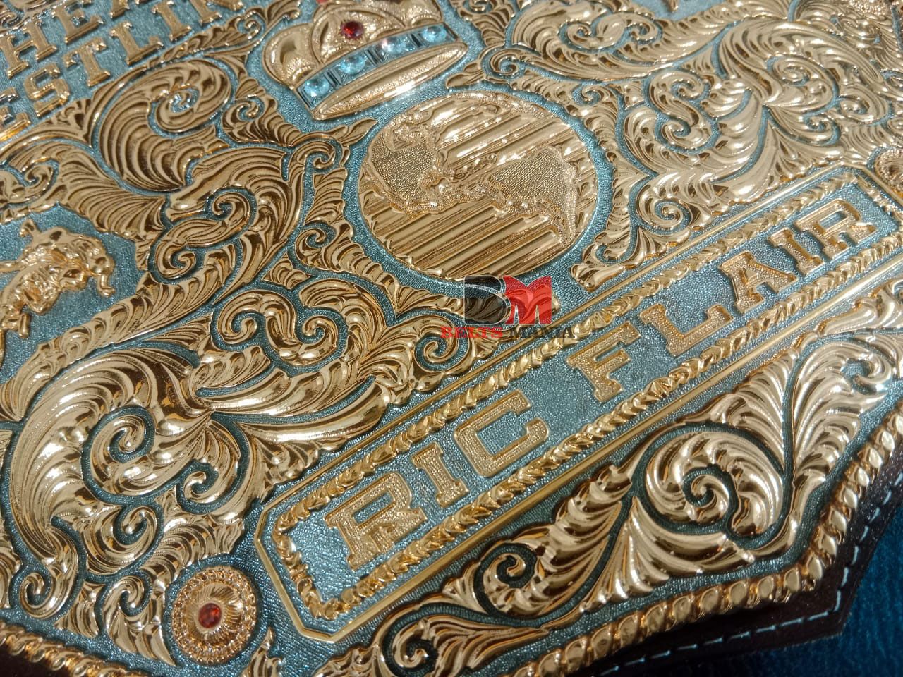 WWE Big Gold World Heavyweight Championship Replica Title Belt – Brown Strap