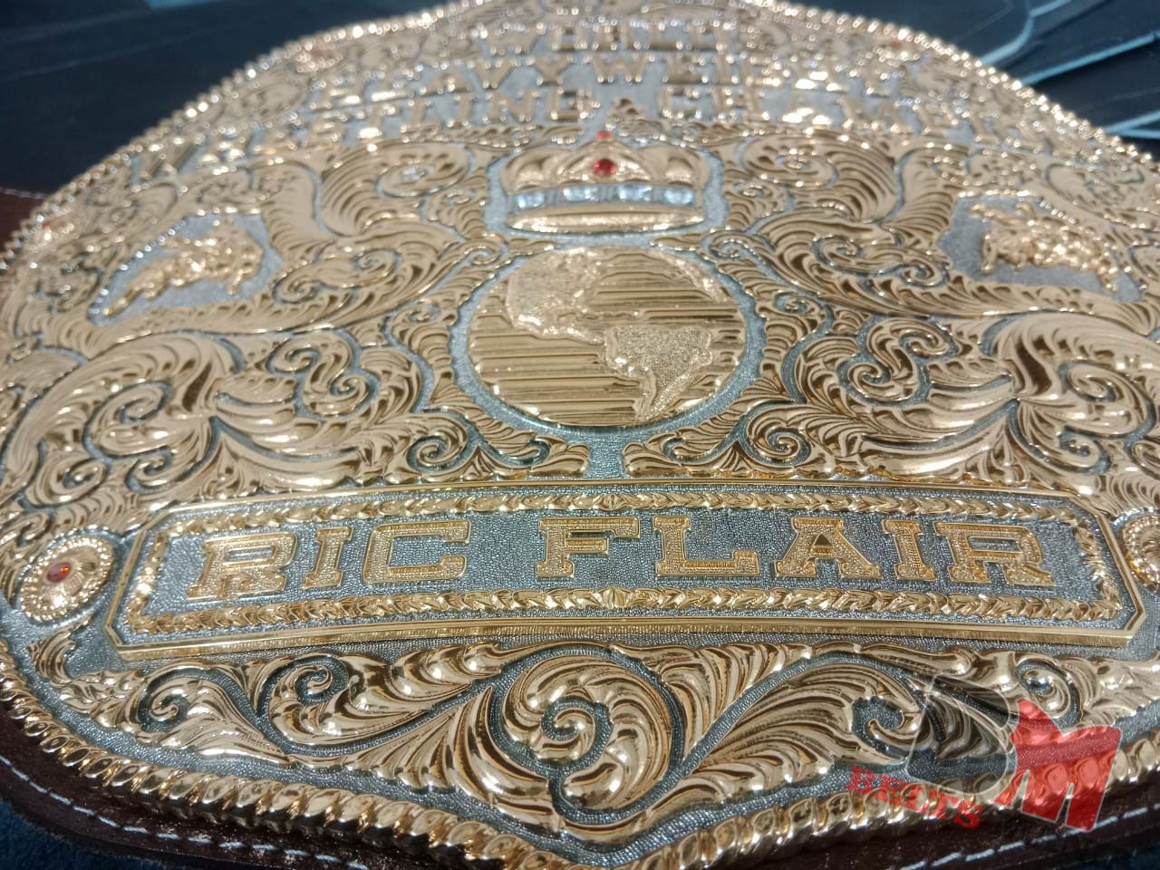 WWE Big Gold World Heavyweight Championship Replica Title Belt – Brown Strap