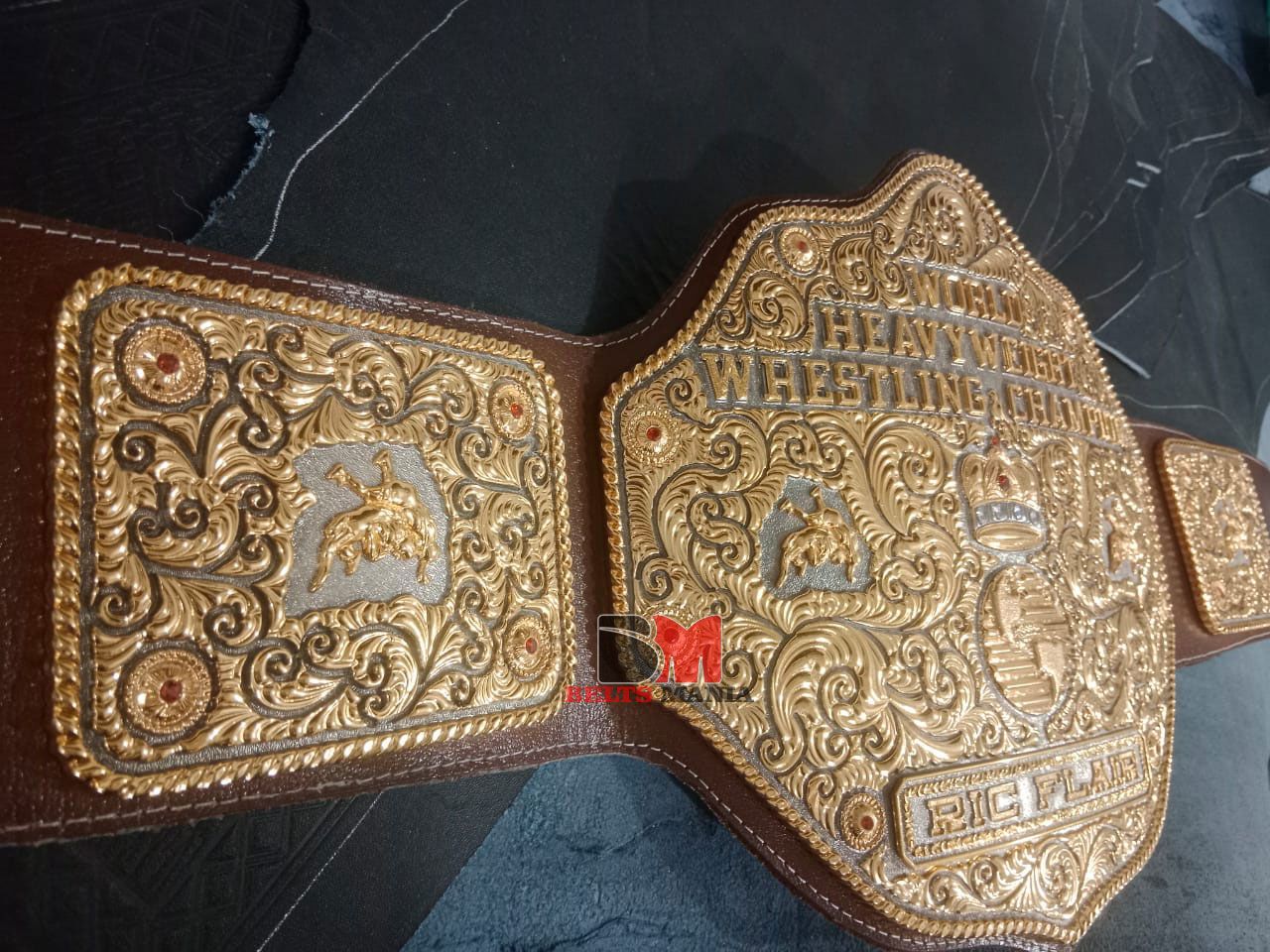 WWE Big Gold World Heavyweight Championship Replica Title Belt – Brown Strap